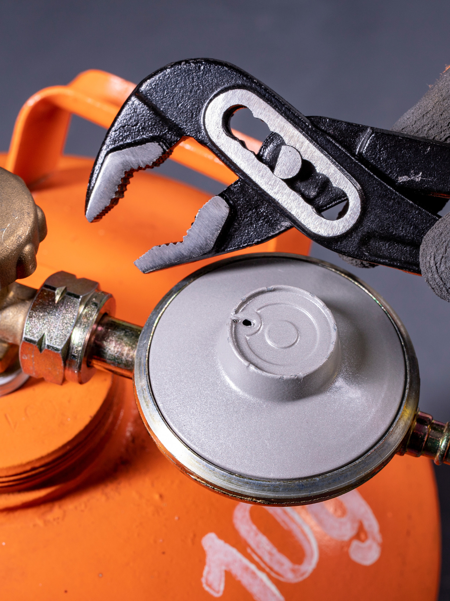 gas safe registered engineer near me South Elmsall, WF9